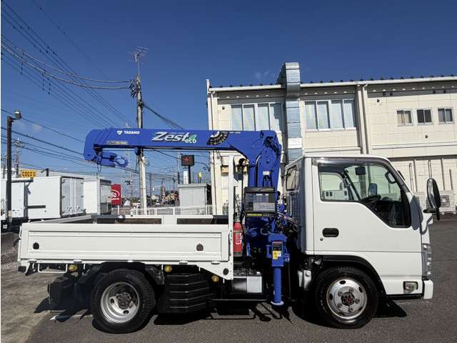 Isuzu Elf 8