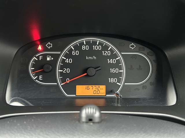 Nissan AD 6
