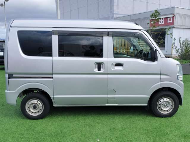 Nissan NV100 Clipper 12