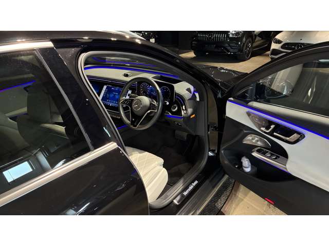 Mercedes-Benz E-Class All-Terrain 10