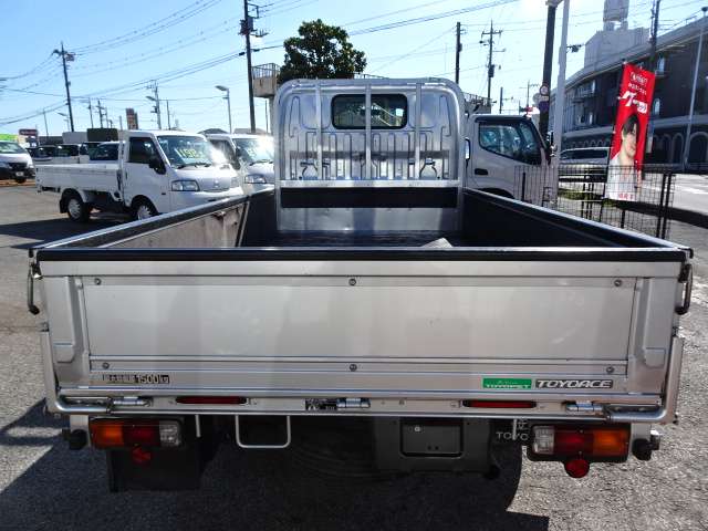 Toyota Toyoace 12