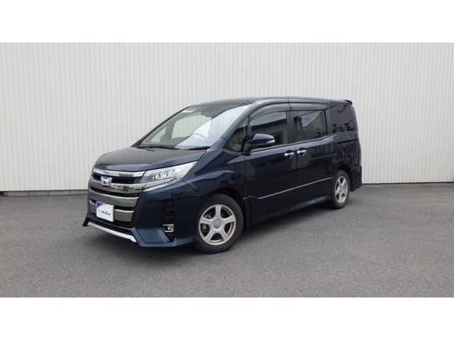 Toyota Noah 5