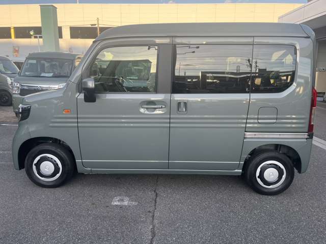 Honda N-VAN 12