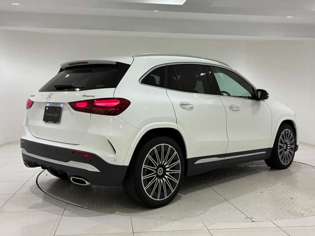 Mercedes-Benz GLA-Class 3