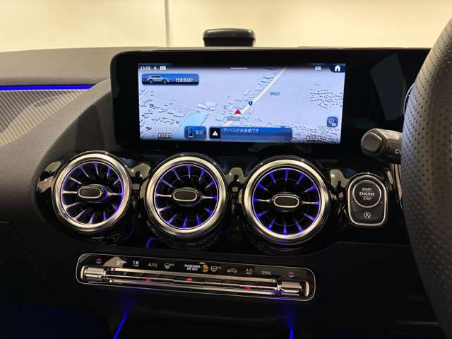 Mercedes-Benz GLA-Class 9