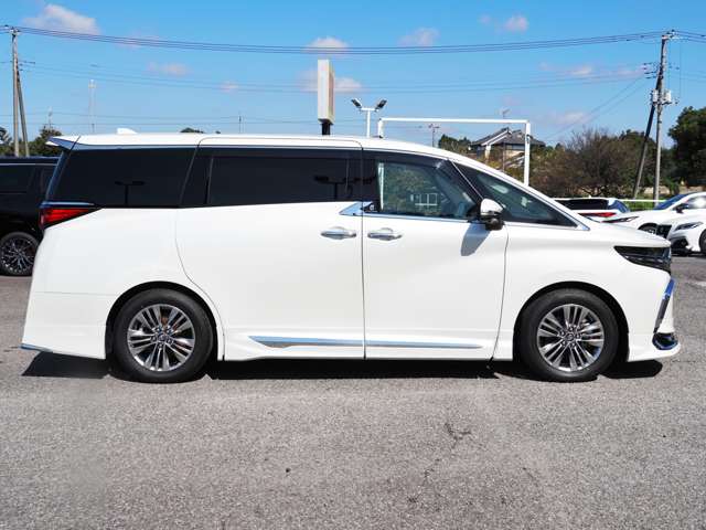 Toyota Alphard 9