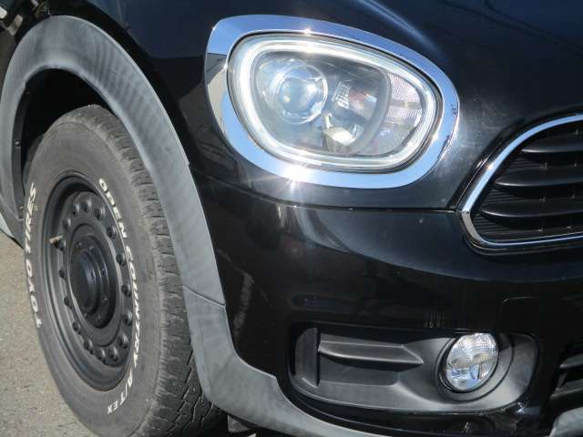MINI Crossover 11