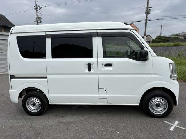 Nissan NV100 Clipper 11