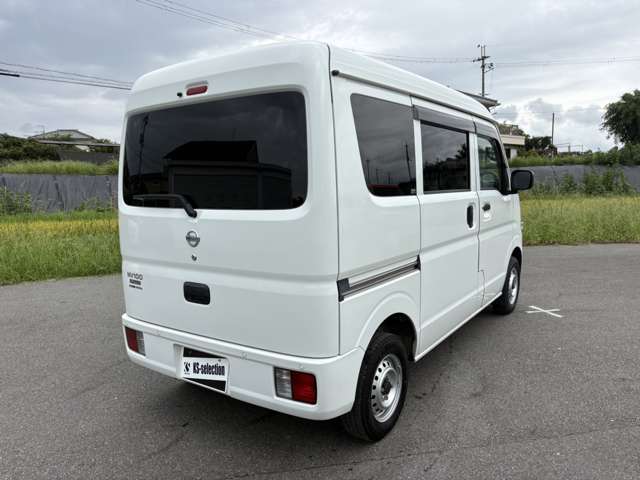 Nissan NV100 Clipper 12