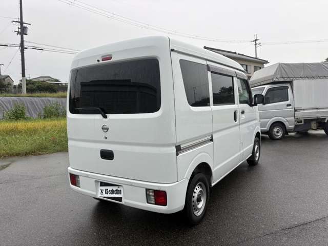 Nissan NV100 Clipper 12