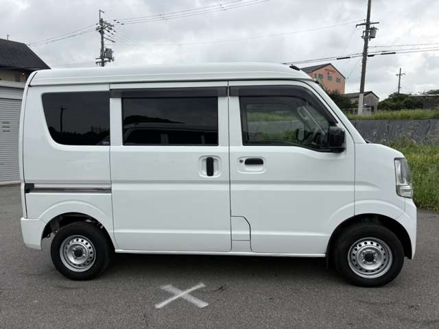 Nissan NV100 Clipper 12