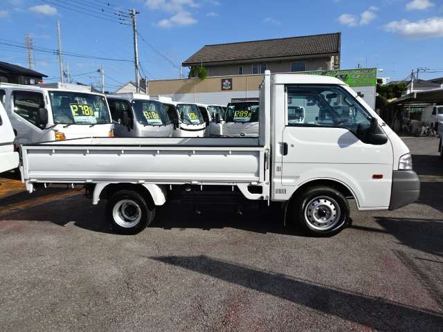 Nissan Vanette Truck 10