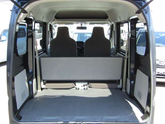 Nissan NV100 Clipper 9