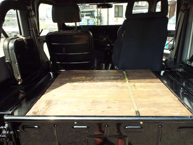 Mitsubishi Jeep 12