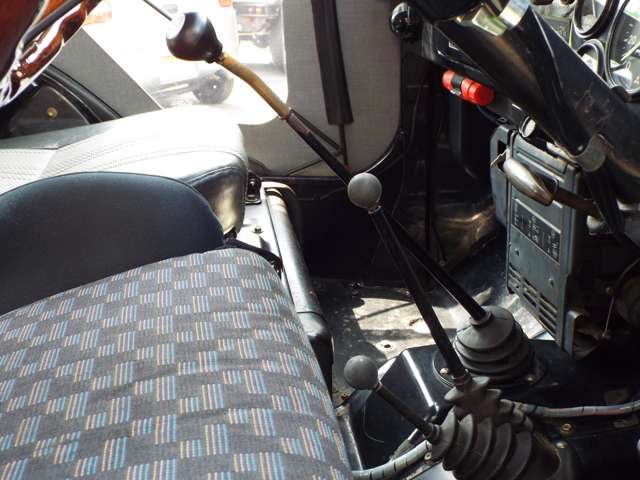 Mitsubishi Jeep 10