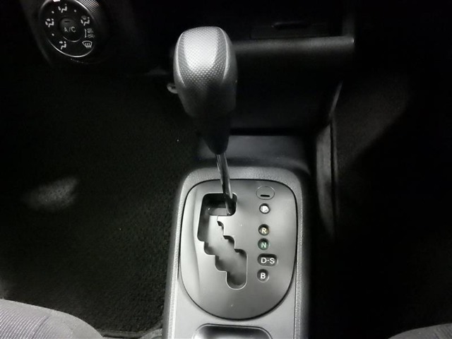 Toyota Probox Van 12