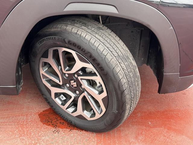 Suzuki Fronx 11