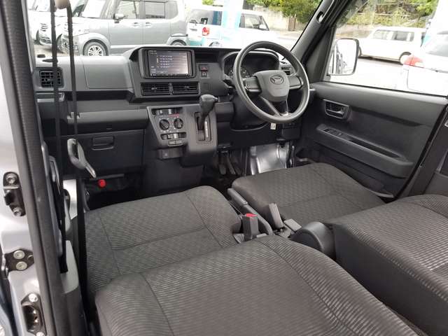 Daihatsu Hijet Deck Van 12