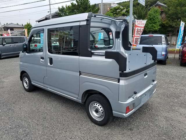 Daihatsu Hijet Deck Van 4
