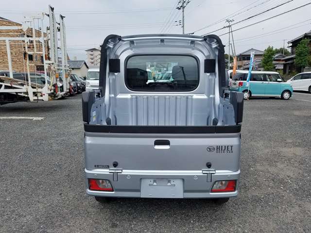 Daihatsu Hijet Deck Van 5