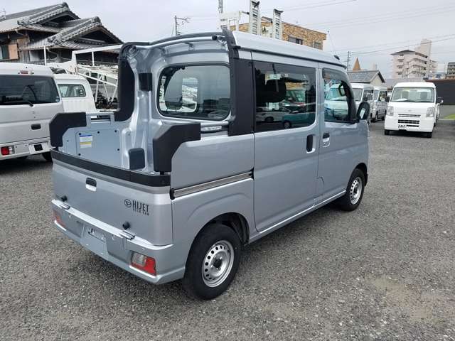 Daihatsu Hijet Deck Van 6