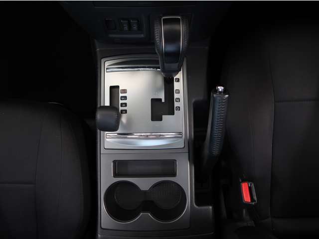 Mitsubishi Pajero 10