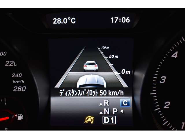 Mercedes-Benz GLA-Class 6