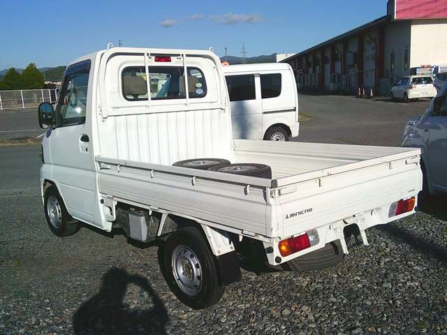Mitsubishi Minicab Truck 11