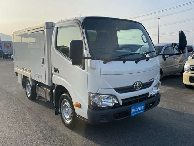 Toyota Dyna 4