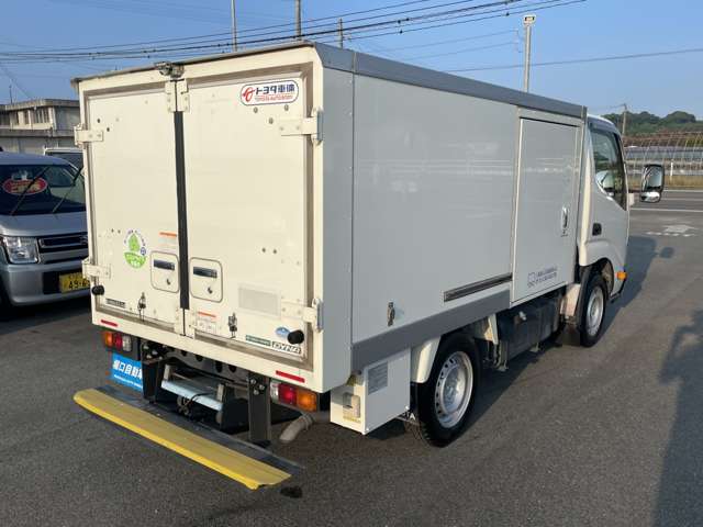 Toyota Dyna 9