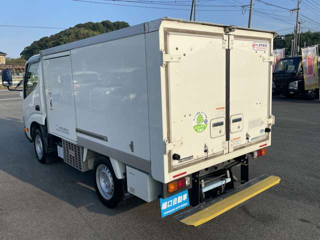 Toyota Dyna 10