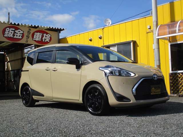 Toyota Sienta 3