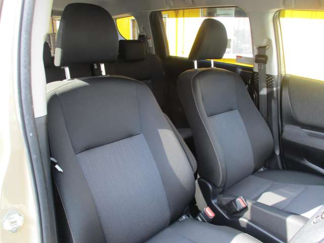 Toyota Sienta 9