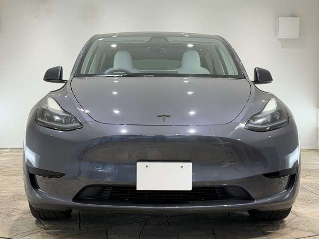 Tesla Model Y 3