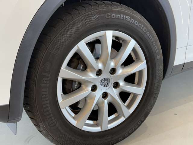 Porsche Cayenne 4