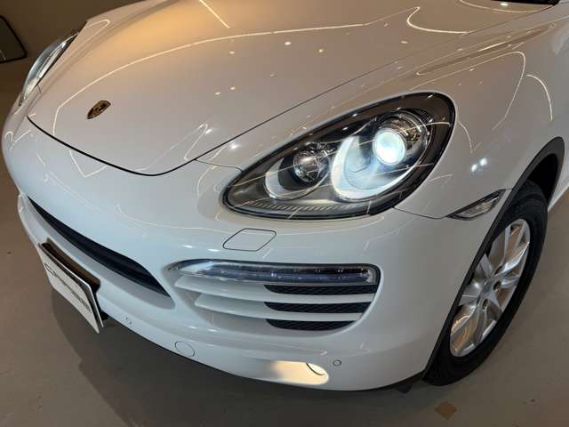 Porsche Cayenne 8