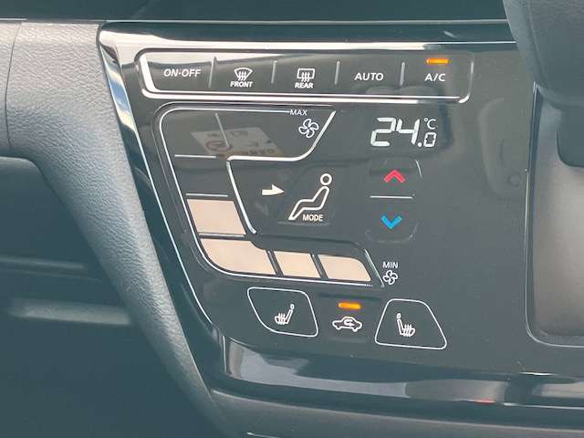 Mitsubishi eK X 6