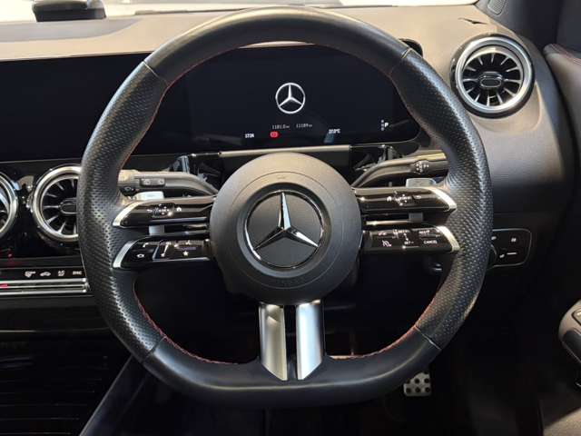 Mercedes-Benz GLA-Class 5