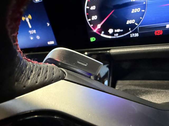 Mercedes-Benz GLA-Class 10