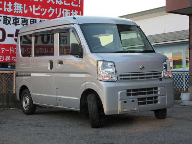 Nissan NV100 Clipper 2