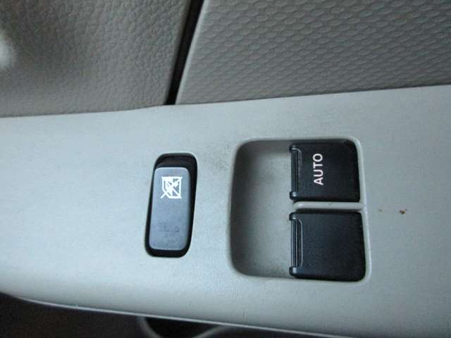 Nissan NV100 Clipper 3