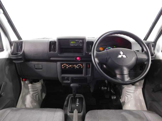 Mitsubishi Minicab MiEV 4