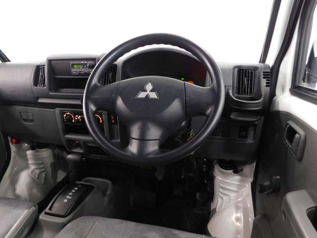 Mitsubishi Minicab MiEV 10