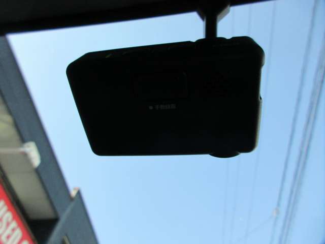 Nissan NV100 Clipper 6