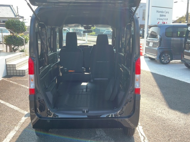 Honda N-VAN 7