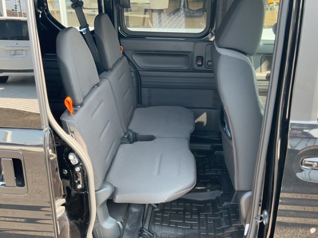 Honda N-VAN 9