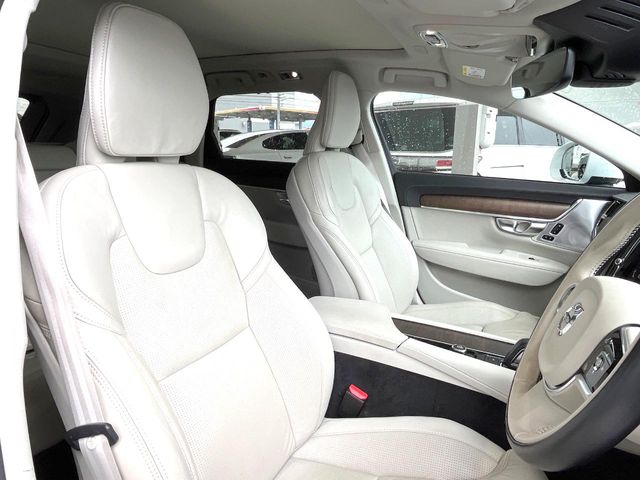 Volvo V90 Cross Country 12