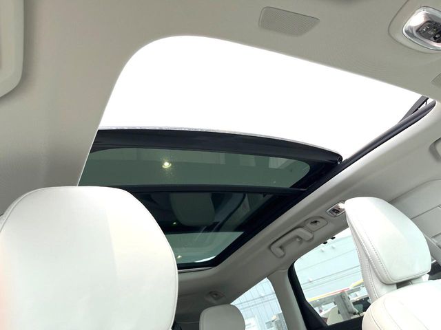 Volvo V90 Cross Country 5