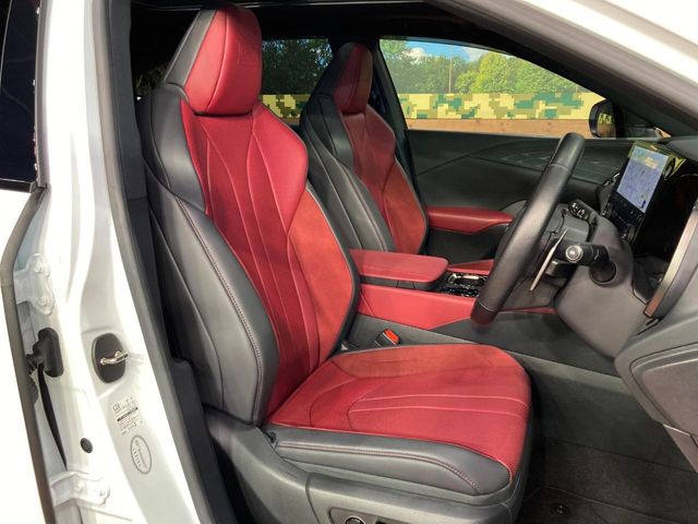 Lexus RX 8