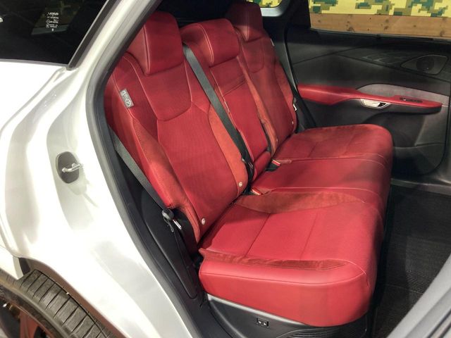 Lexus RX 9